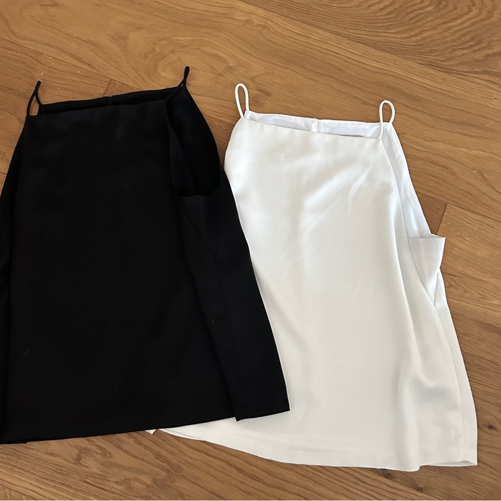 Banana Republic Black and White Cami Tops - Medium